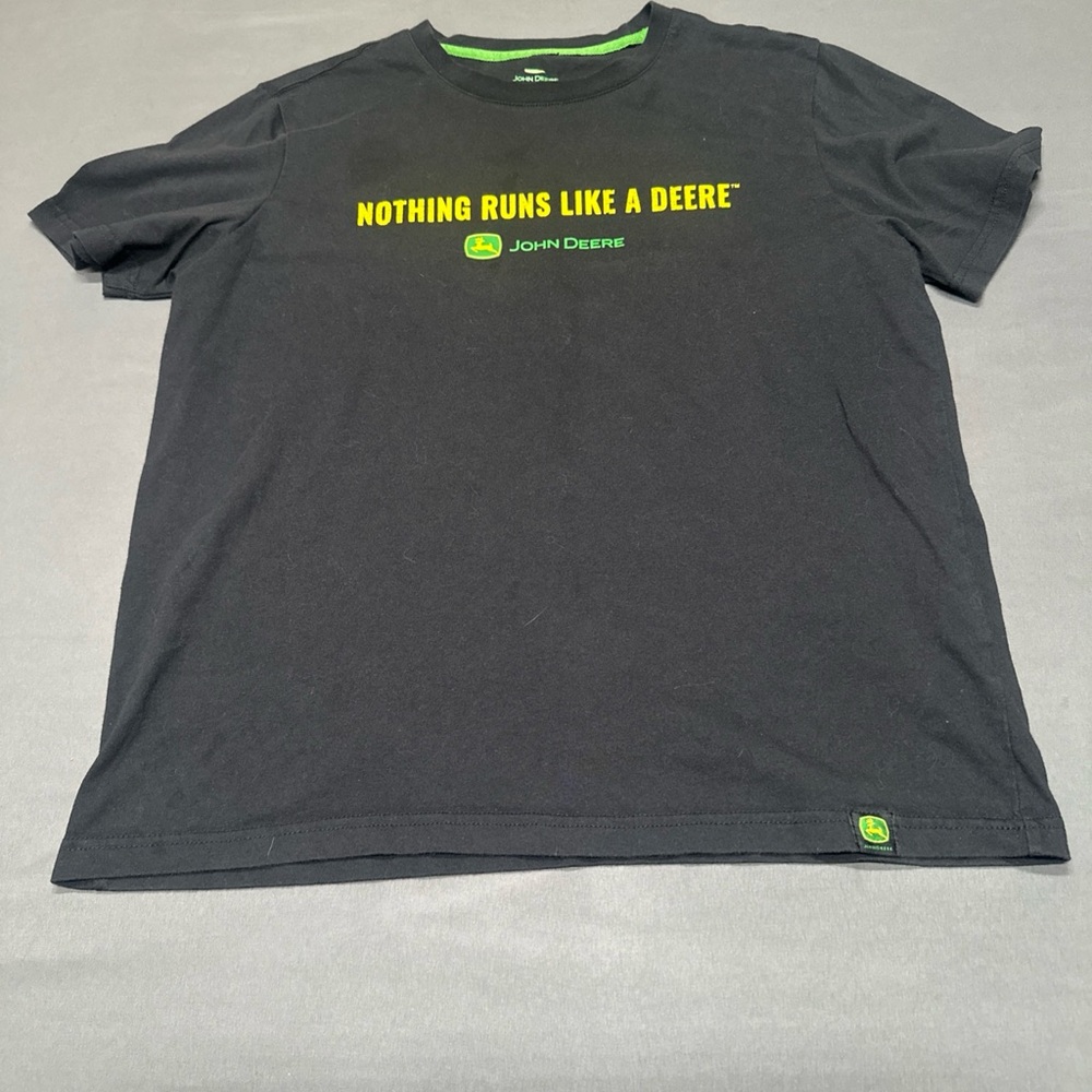 John Deere T-Shirt Black Front Logo Size Large Short Sleeve Cotton Men's Tractor